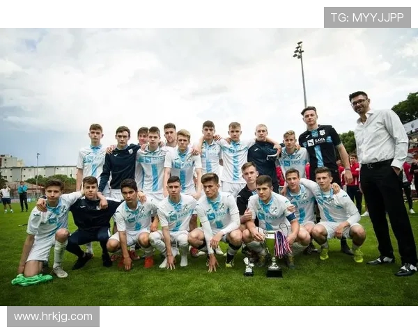 哪些英超球队不收球童费用?青训制度与公益文化 哪些英超球队不收球童费用?青训制度与公益文化